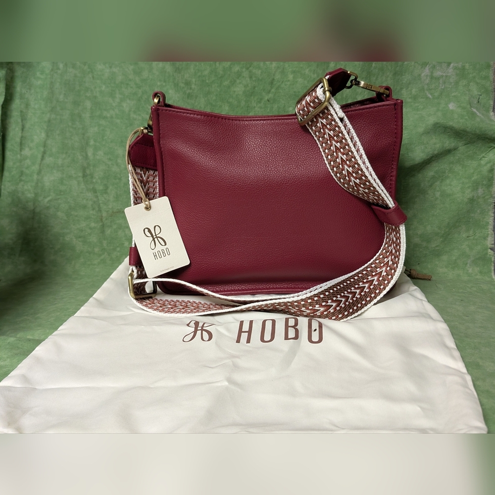 Hobo International CASS CROSSBODY BAG. NWT. Burgundy Wine color